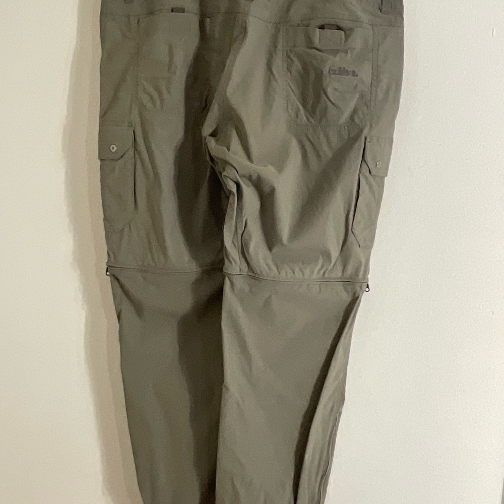 Kuhl Pants Renegade Convertible stealth Zip off Mens 40x32 Duralux like new - Picture 3 of 10